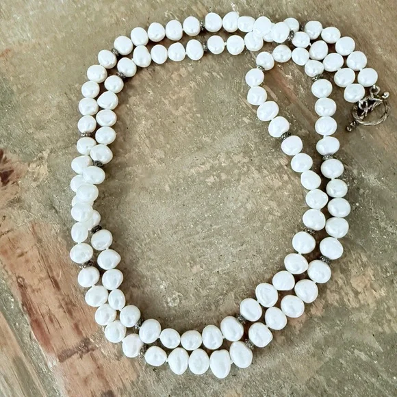 🎉Pearl strand necklace HOST PICK!🎉 - Picture 13 of 16